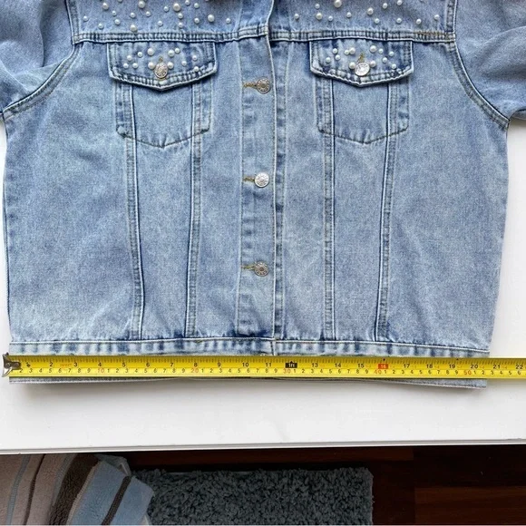 Pearl Embellished Denim Jean Jacket Button Front Long Sleeve Light Blue Wash - Picture 13 of 16